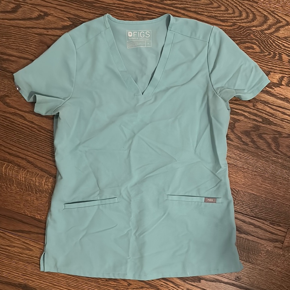 Figs Seafoam Short Sleeve Tee V-Neck
